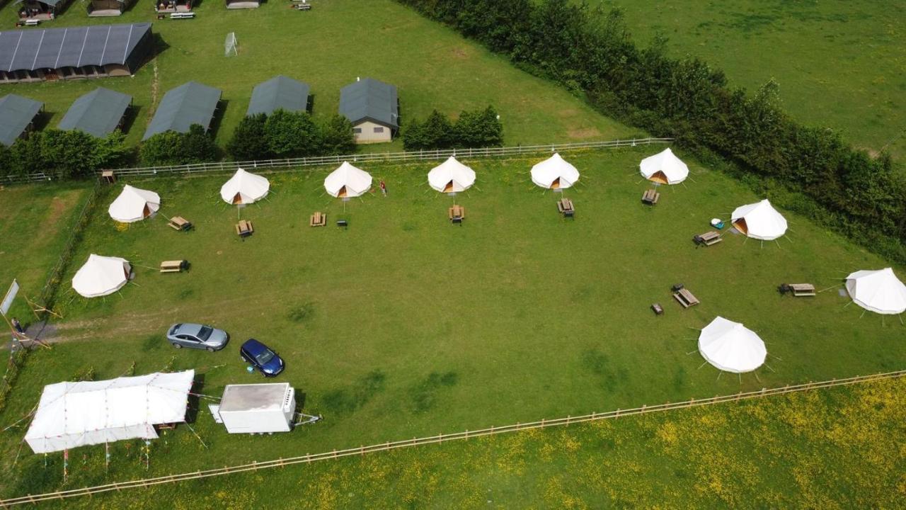 Bell Tent Glamping At Marwell Resort วินเชสเตอร์ ภายนอก รูปภาพ